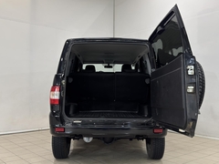 car-image